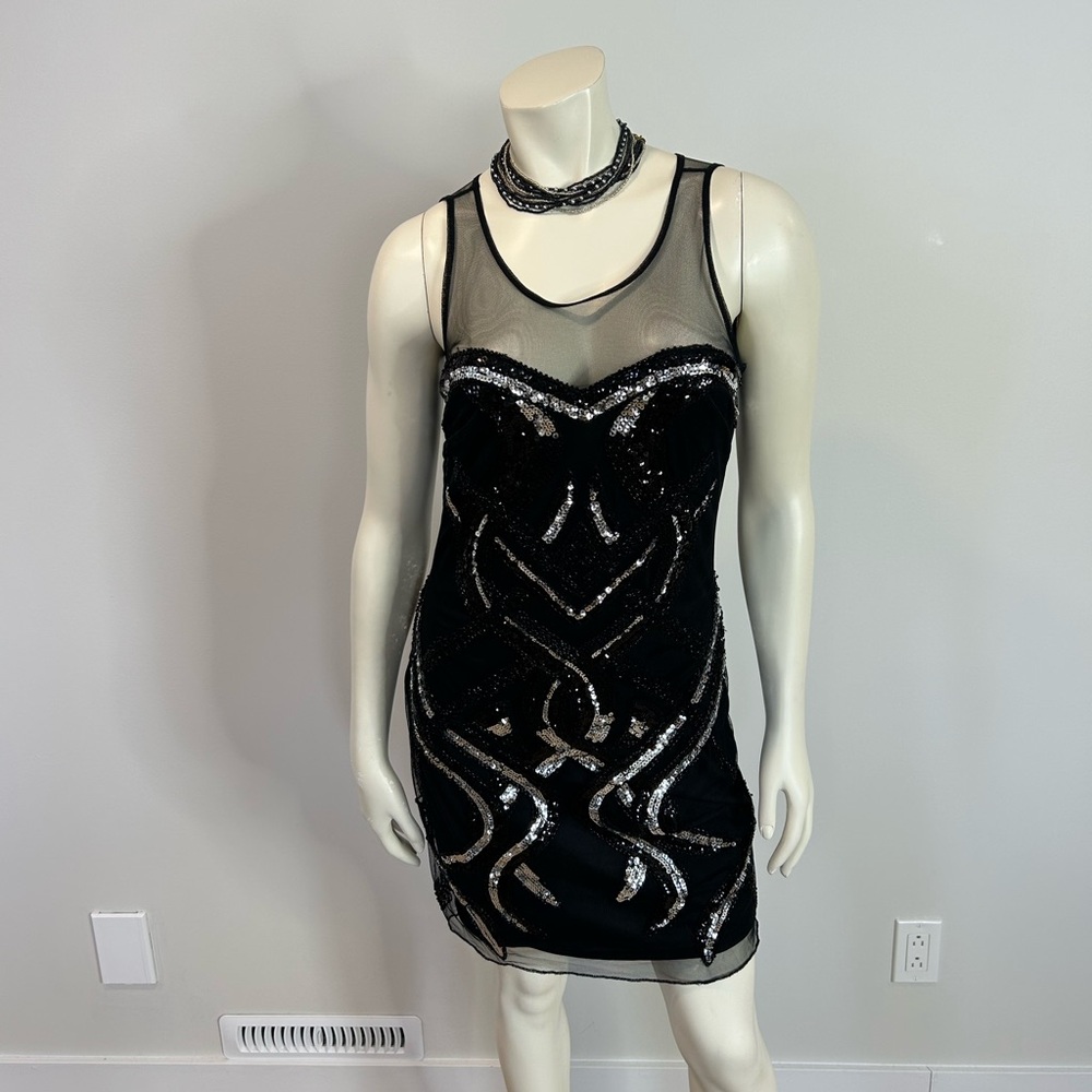 Elegant Black and Silver Sequined Mini Dress❤️S/M